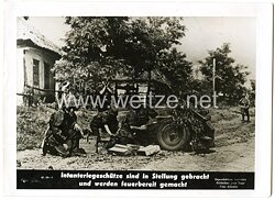 Waffen-SS Pressefoto: Infanteriegeschütze sind in Stellung gebracht und werden feuerbereit gemacht