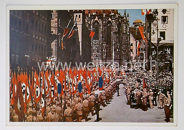 III. Reich - farbige Propaganda-Postkarte - " Reichsparteitag in Nürnberg - Der Führer nimmt den Vorbeimarsch der SA am Adolf-Hitler-Platz ab "