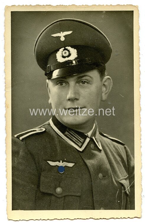 Wehrmacht Heer Portraitfoto, Unteroffizier mit Schirmmütze