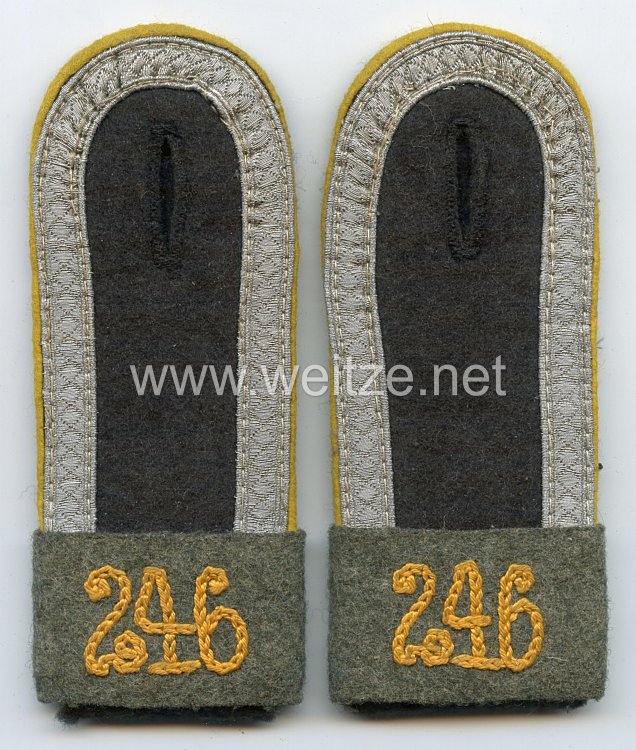 Wehrmacht Heer Paar Schulterklappen für einen Unteroffizier Divisions-Aufklärungs-Abteilung 246