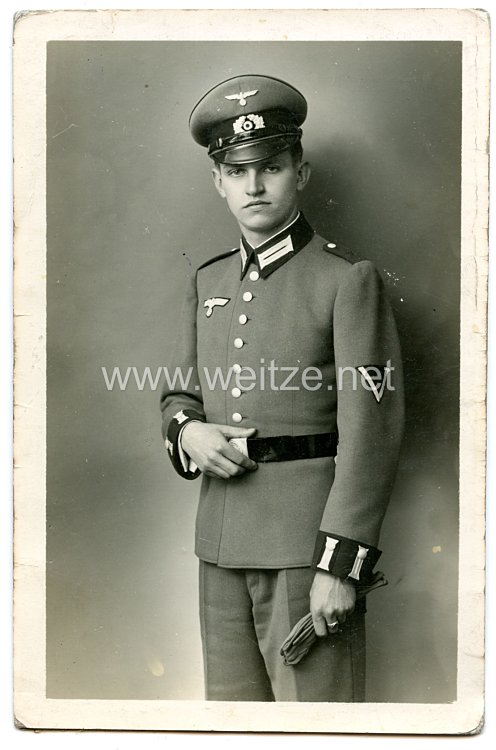 Wehrmacht Heer Foto, Soldat mit Waffenrock
