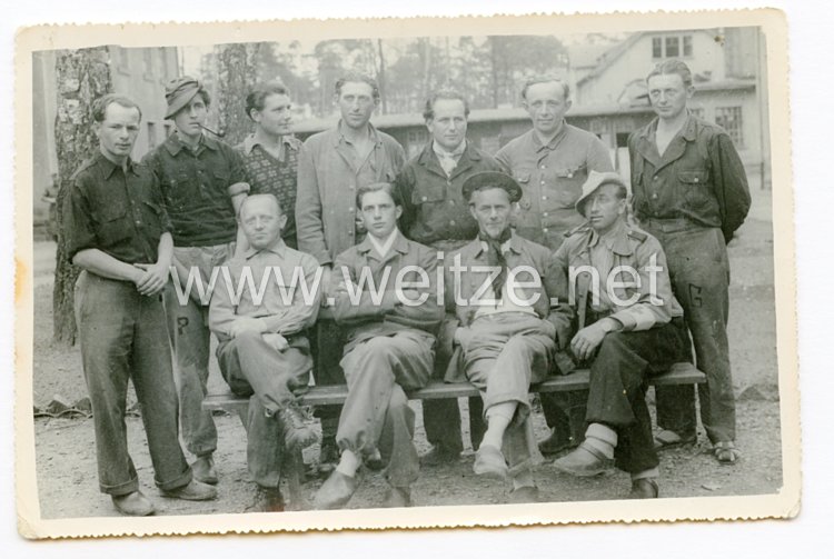 Wehrmacht Gruppenfoto, Deutsche in französische Gefangenschaft 