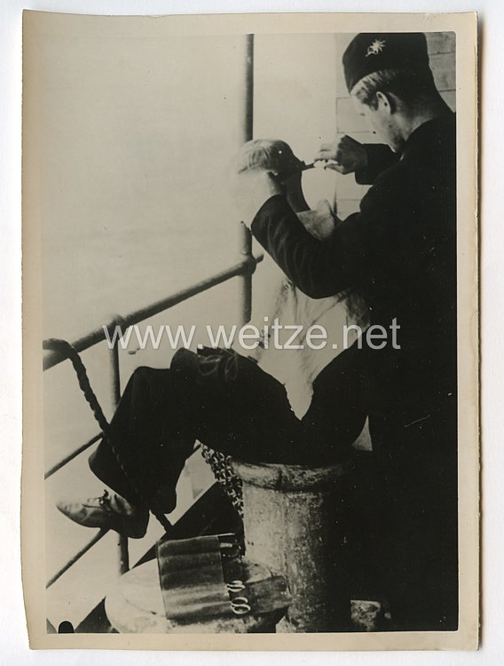Kriegsmarine Pressefoto: Matrose auf Achterdeck 5.10.1940