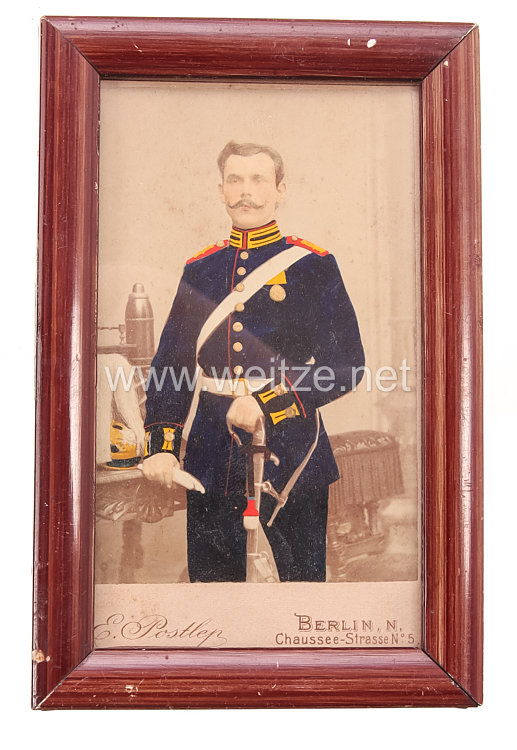 Preußen teilkoloriertes Kabinett-Foto eines Soldaten im 1. Garde-Feld-Artillerie-Regiment, reitende Abteilung