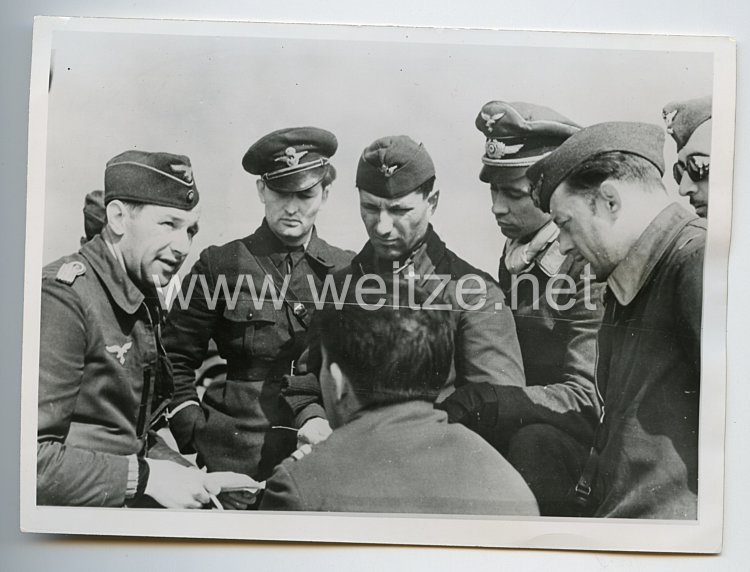 Luftwaffe Pressefoto: Deutsch-rumänische Fliegerkameradschaft im Osten 26.5.1943