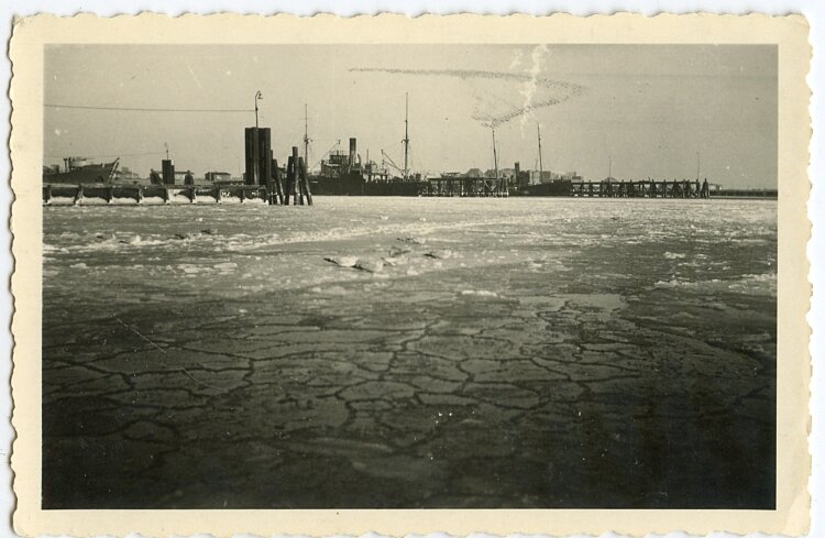 Foto, Hafen von Borkum 1943