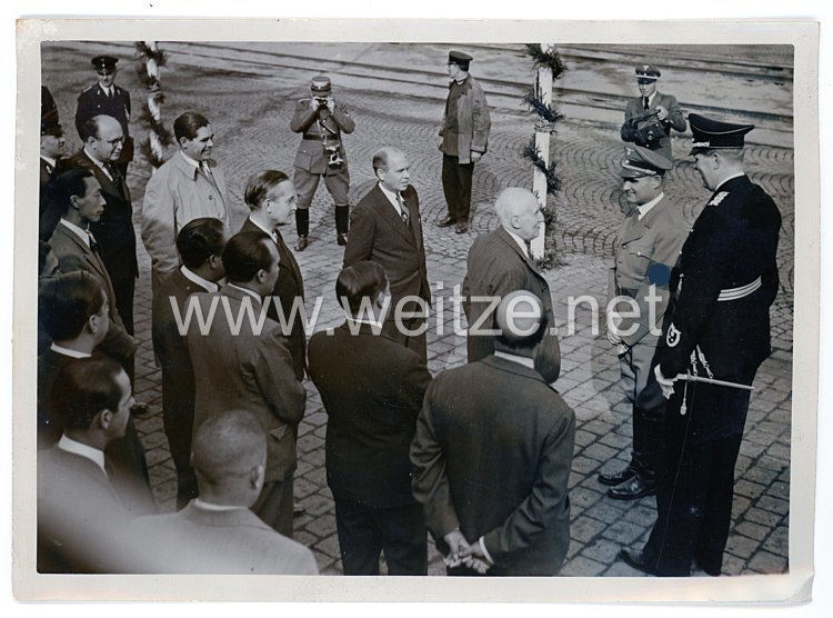 III. Reich Pressefoto - Rudolf Hess bei der Ankunft der Diplomaten zum Reichsparteitag 1938