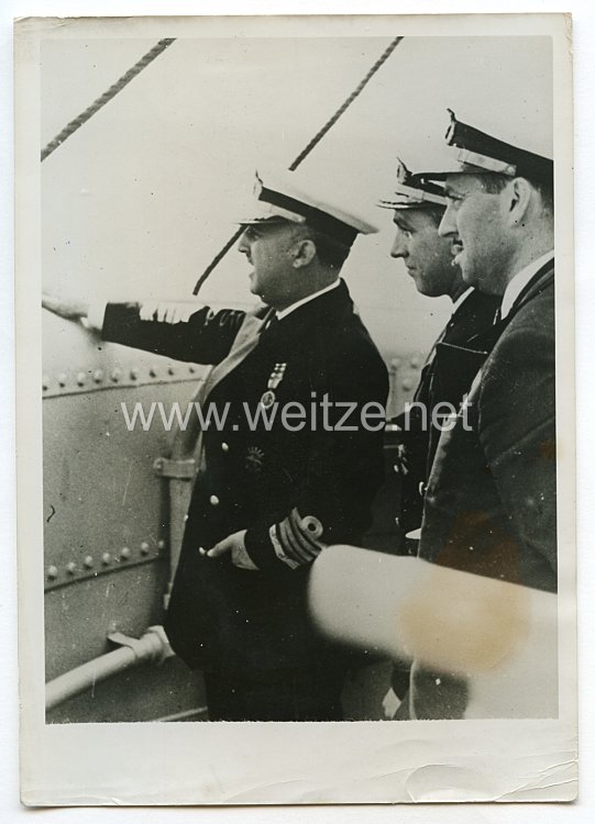 3. Reich Pressefoto: Generalissimo Franco bei einer Garteninspektion