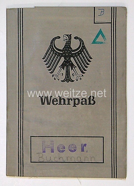 Bundeswehr-Wehrpaß für einen Zeitsoldaten des Jahrgangs 1940, zuletzt beim Pz.Gren.Btl.22 in Wolfenbüttel  Bild 2