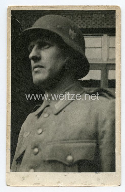 Wehrmacht Heer Foto, Soldat mit Stahlhelm