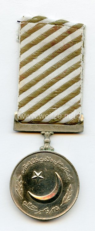 Pakistan Medaille "Medal for 100th of anniversary Muhammed Ali Jinnah 1876-1948" Bild 2