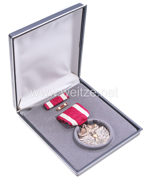 USA - Meritorious Medal in Case with Lapel Pin and Ribbon Bar  