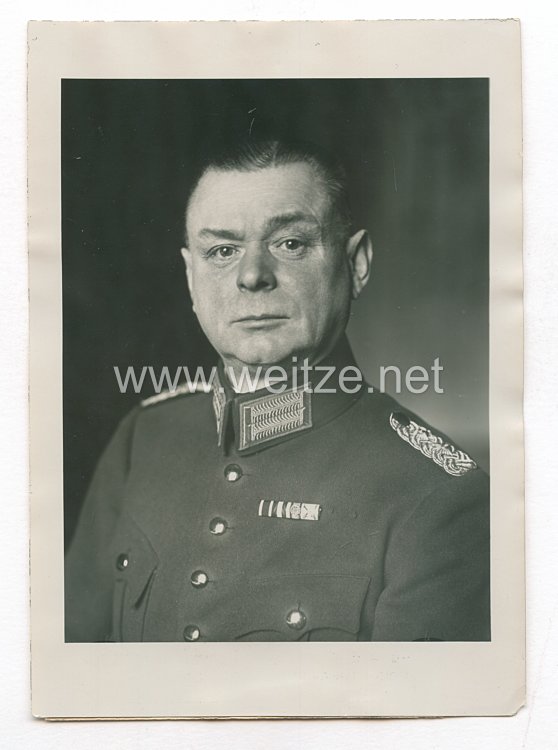 Weimarer Republik Pressefoto: Der Landjäger Oberst Schoppenberg im preußischem Innenministerium 