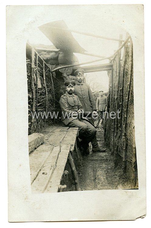 Preußen 1. Weltkrieg Fotopostkarte Fahnenträger des Infanterie-Regiments Graf Bose (1. Thüringisches) Nr. 31 im Schützengraben