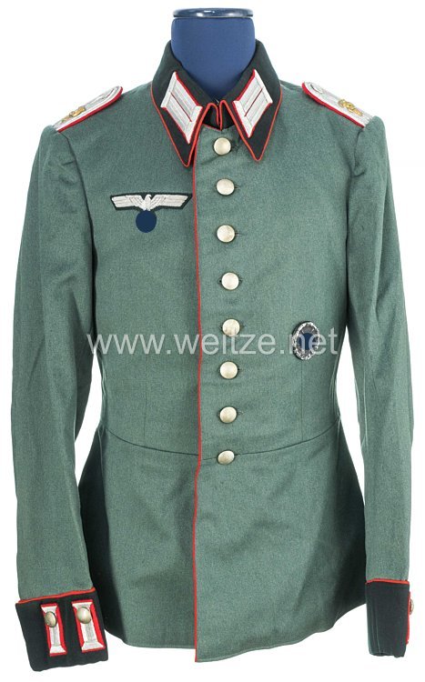 Wehrmacht Parade-Waffenrock für einen Leutnant der Reserve Beobachtungs-Abteilung 7 Bild 2