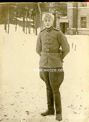 2. Weltkrieg Finnland Foto eines Unteroffiziers der Finnischen Armee mit Dolch
