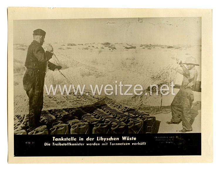 III. Reich Aushangsfoto der Deutschen Wochenschau: " Tankstelle in der Libyschen Wüste "