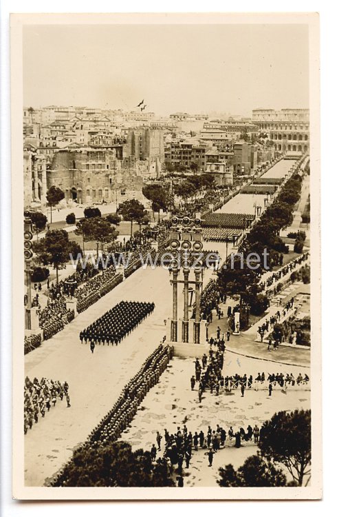 III. Reich - Propaganda-Postkarte - " Adolf Hitler in Italien - Die große Truppenparade in der Via dell Impero in Rom "