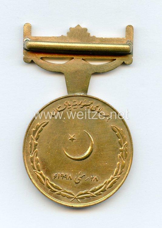Pakistan Medaille "Commemorative Medal for Nuclear Bomb Test" Bild 2