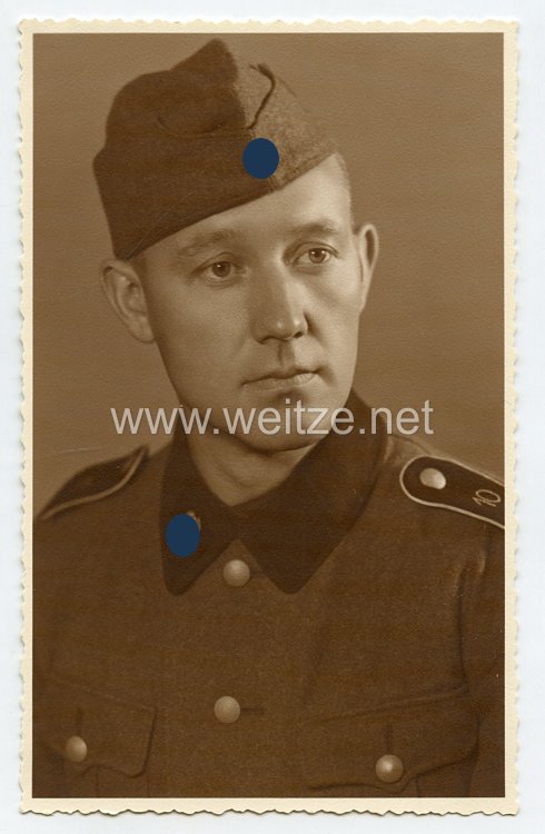 Waffen-SS Portraitfoto, SS-Mann der Totenkopfstandarte 10 / SS-Infanterie-Regiment 10