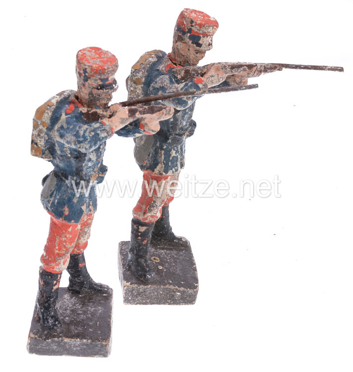 Lineol - 1. Weltkrieg Frankreich 2 Soldaten in blauer Uniform mit Tornister stehend schießend Bild 2