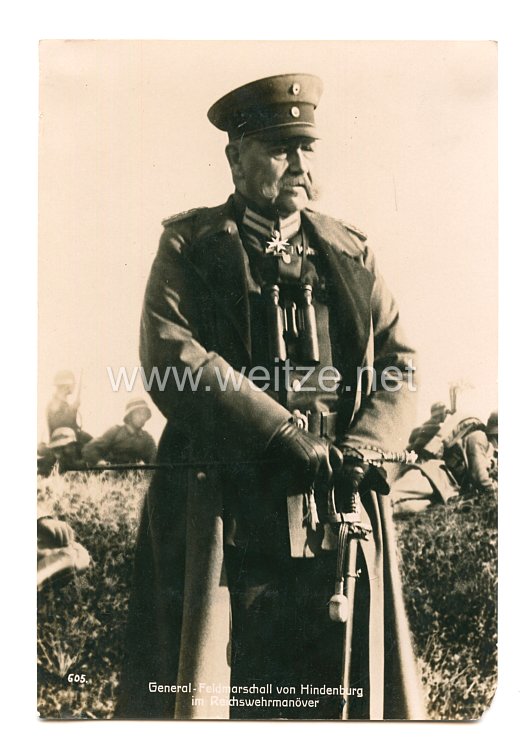 Weimarer Republik Foto, Generalfeldmarschall von Hindenburg im Reichswehrmanöver