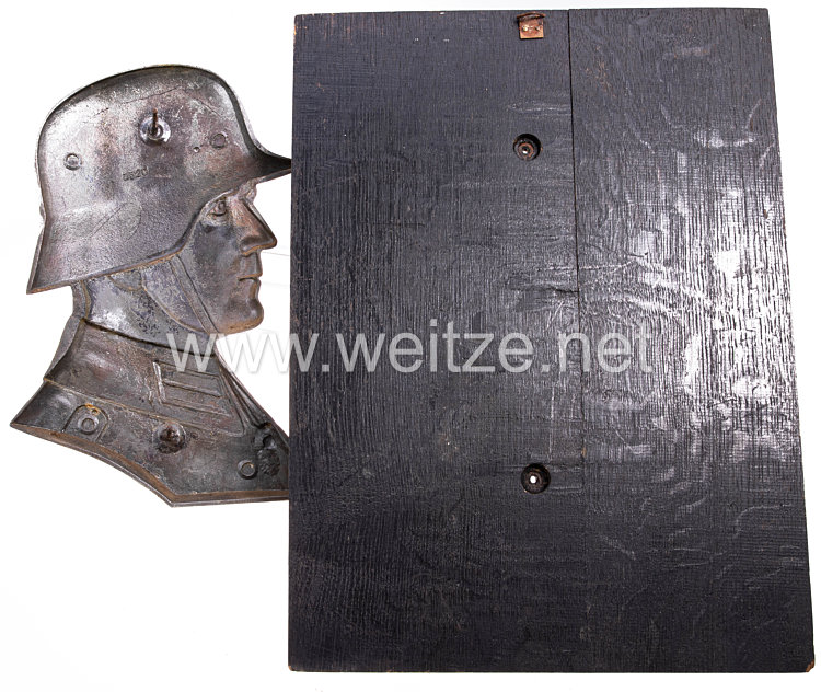 Wehrmacht Heer - große Wandplakette mit dem Portrait eines Wehrmachtssoldaten mit Stahlhelm Bild 2