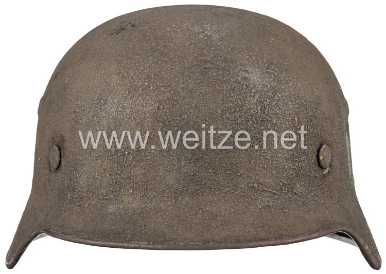 Wehrmacht Stahlhelm M 35 mit 2 Emblemen und Rautarn Bild 2