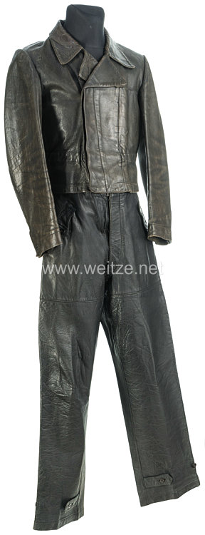 Waffen-SS Sonderbekleidung kurze Lederjacke und Hose mit Hosenträgern für Panzerbesatzungen