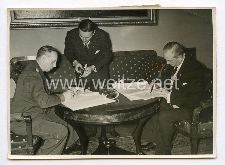 III. Reich Pressefoto. Der Unterzeichnung des deutsche-dänischen Nichtangriffs-Paktes in Berlin. 31.5.1939.