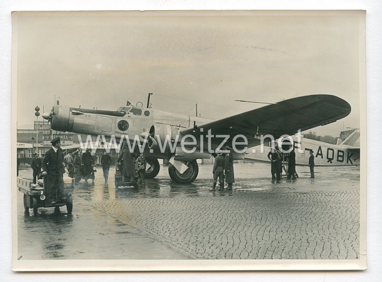 3. Reich Pressefoto: Frankreich grösstes Verkehrsflugzeug in Berlin (Devoitine 338) 