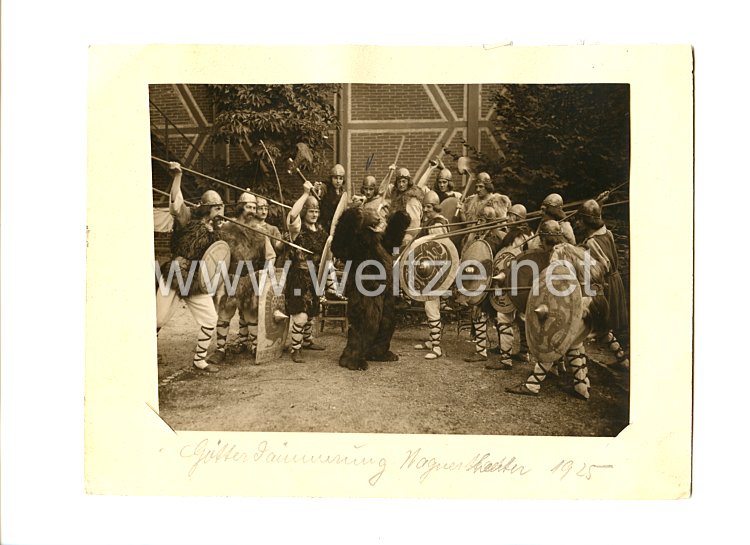 Weimarer Republik Fotos, Götterdämmerung im Wagner Theater 1925 Bild 2