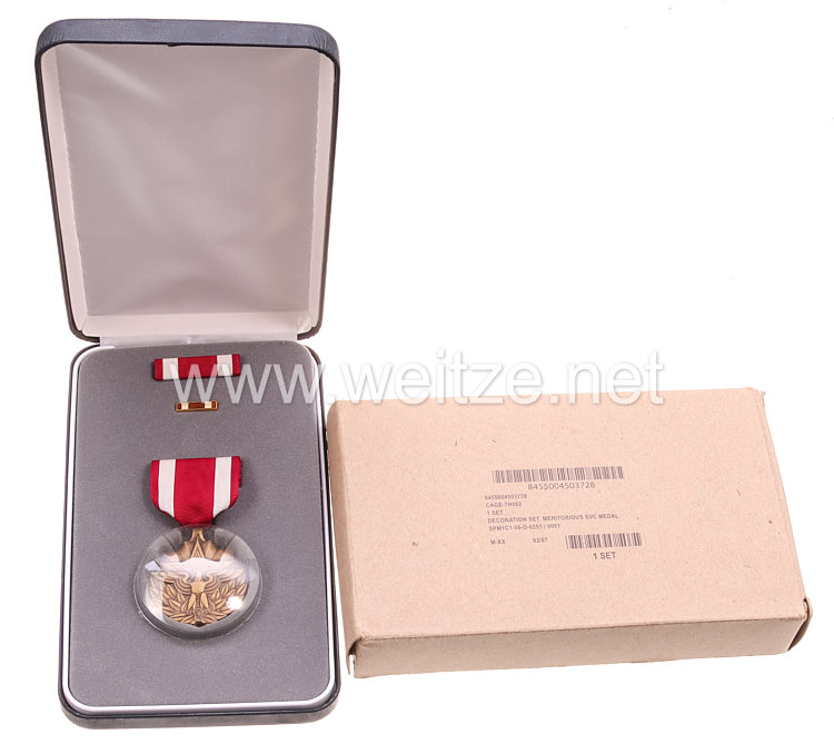 USA - Defence Meritorious Service Medal in Case, Lapel Pin and Ribbon Bar 