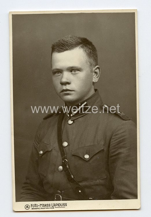 Lettland Porträtfoto eines Soldaten 