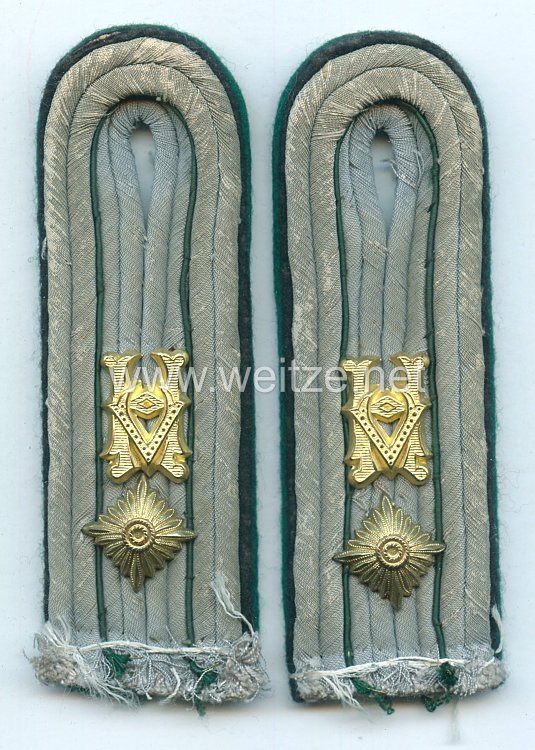 Wehrmacht Heer Paar Schulterstücke für einen technischen Beamten im Range eines Oberleutnants 