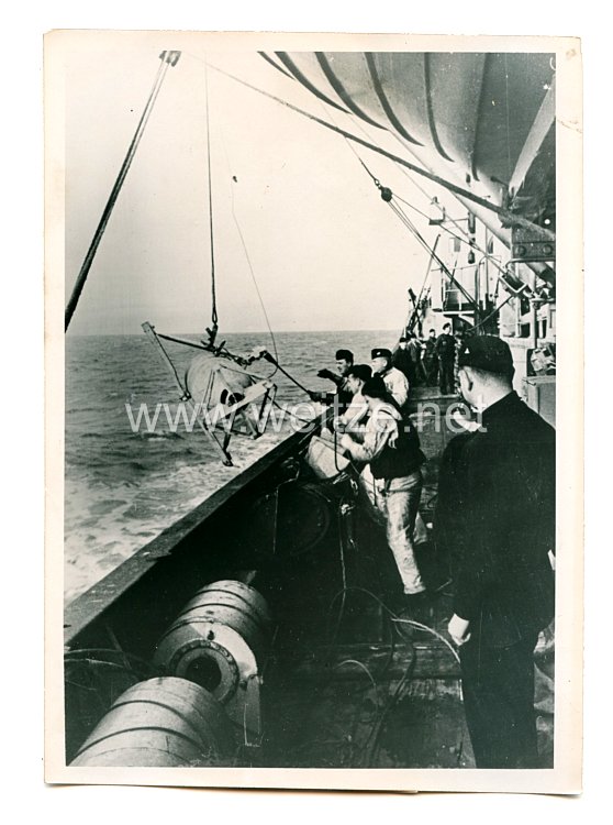 Kriegsmarine Pressefoto, auf der Pirsch nach den Schiffsfeinden 16.4.1941