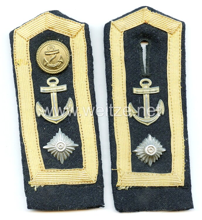 Kriegsmarine 2 Schulterstücke für einen Feldwebel des Marine - Wehrersatzwesen 