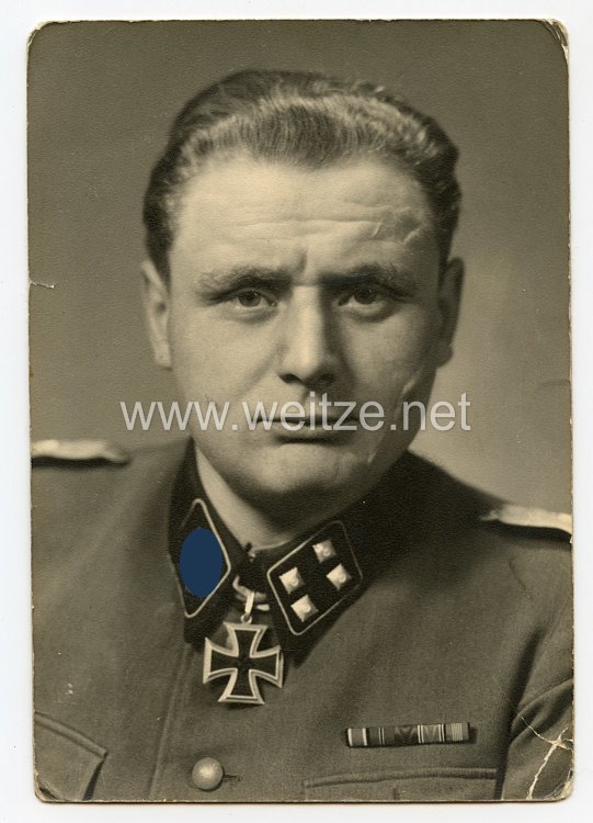 Waffen-SS Portraitfoto, Träger des Ritterkreuz des Eisernen Kreuzes SS-Sturmbannführer Wilhelm Dietrich, zuletzt Kommandeur des SS-Polizei-Panzergrenadier-Regiments 3