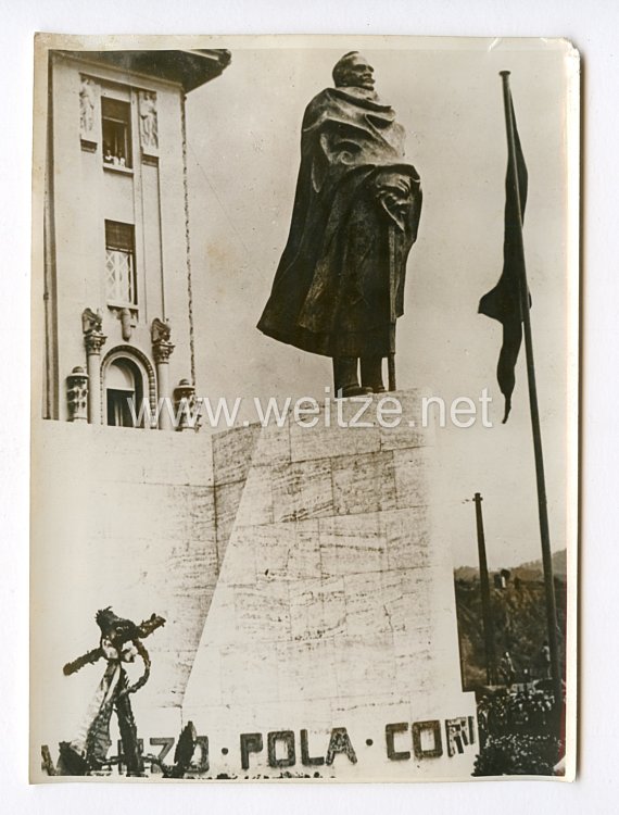 III. Reich Pressefoto. Ein Denkmal des Grafen Costanzo Ciano. 21.9.1940.