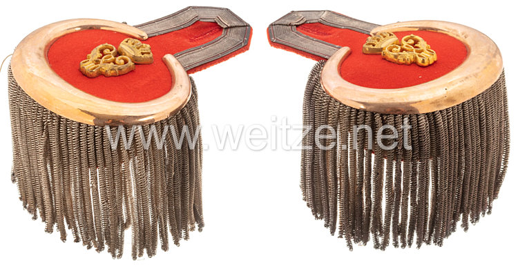 Württemberg Paar Epauletten für einen Major im im Infanterie-Regiment König Wilhelm I. (6. Württembergisches) Nr. 124