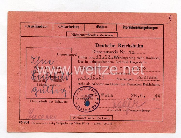 III. Reich - Dienstausweis Reichsbahn für eine Sowjetbürgerin und Ostarbeiterin des Jahrgangs 1921