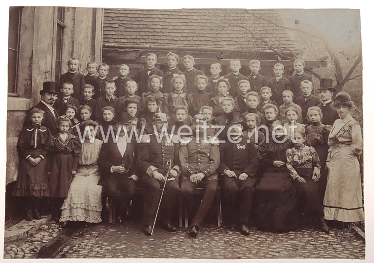 Preußen Fotografie Schulklasse mit Lehrern und zwei Offizieren