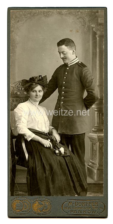 Preußen Einjährig Freiwilliger im 2. Garde-Regiment zu Fuß mit seiner Frau