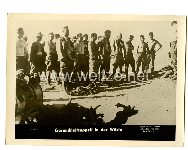 III. Reich Aushangfoto der Deutschen Wochenschau: " Gesundheitsappell in der Wüste "
