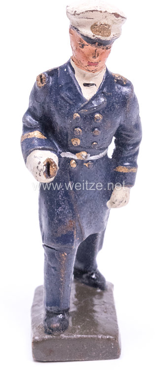 Lineol - Kriegsmarine Offizier in blauer Uniform marschierend