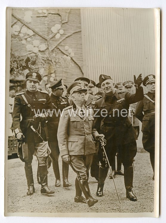 III. Reich Pressefoto. Viktor Emanuel III. auf der Mailänder Mustermesse. April 1939.