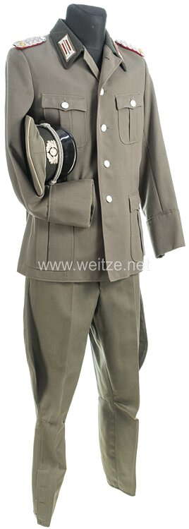 Deutsche Demokratische Republik ( DDR ) Nationale Volksarmee ( NVA ) Landstreitkräfte Dienstuniform für einen Oberstleutnant der Artillerie 