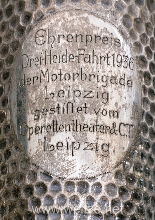 III. Reich - Ehrenpreis als silberner Becher " Drei-Heide-Fahrt 1936 der Motorbrigade Leipzig gestiftet vom Operrettentheater & C.T. Leipzig "  Bild 2