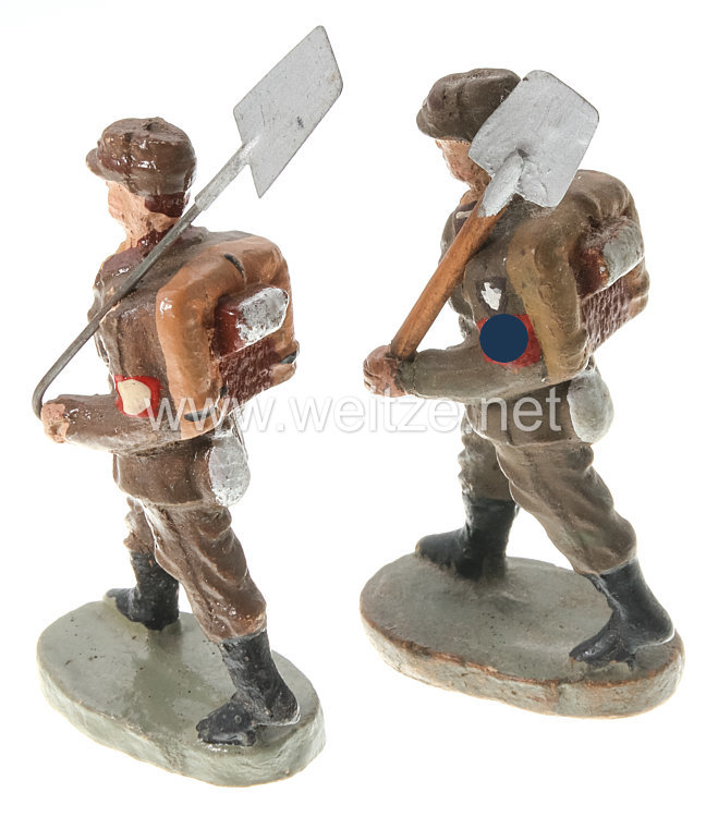 Reichsarbeitsdienst 2 RAD-Männer mit Spaten marschierend Bild 2