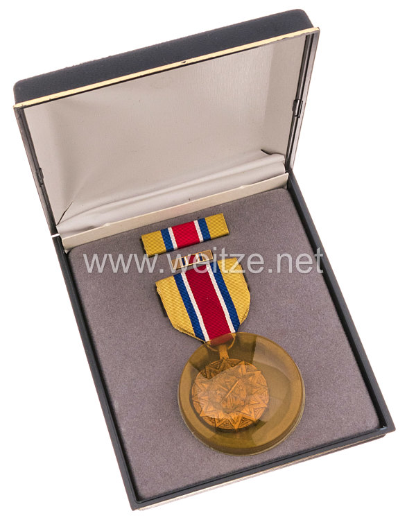 USA Army Reserve Achievement Medal in Case with Lapel Pin and Ribbon Bar